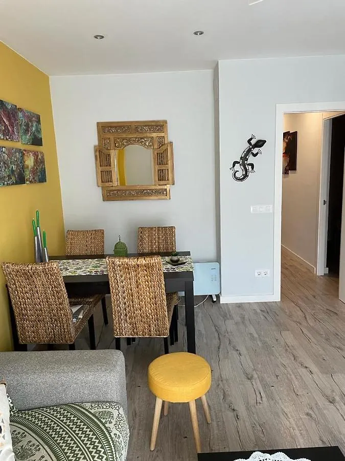 Llanca Piso Muy Tranquillo Llanca Appartement Tres Tranquille Llanca Flat Very Calm شقة